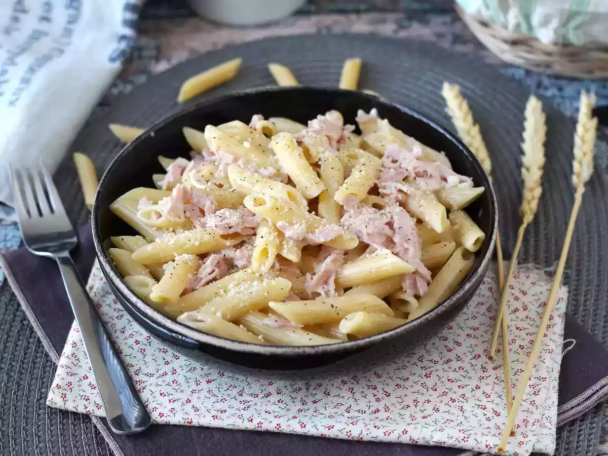 Паста со сливками и ветчиной: сливочная, быстрая и неотразимая! - фото 2